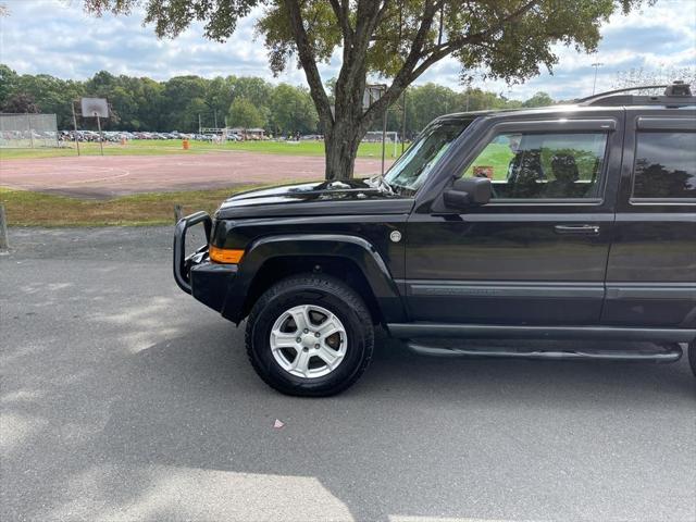2007 Jeep Commander Sport