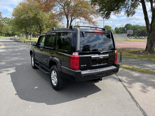 2007 Jeep Commander Sport