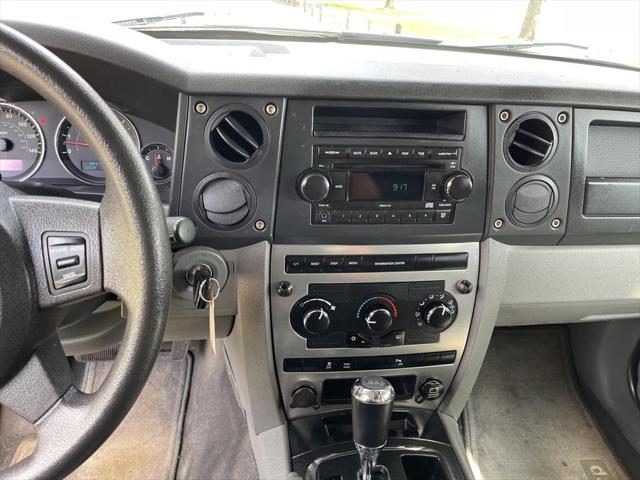 2007 Jeep Commander Sport