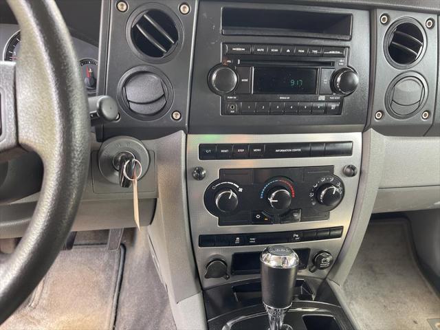 2007 Jeep Commander Sport