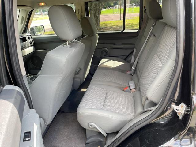 2007 Jeep Commander Sport