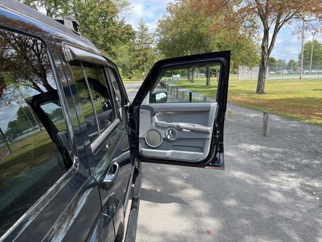 2007 Jeep Commander Sport