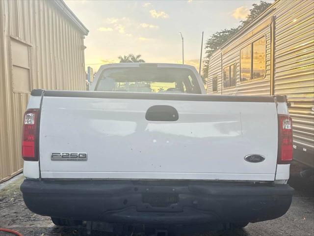 2007 Ford F-250 XLT 4dr Crew Cab LB