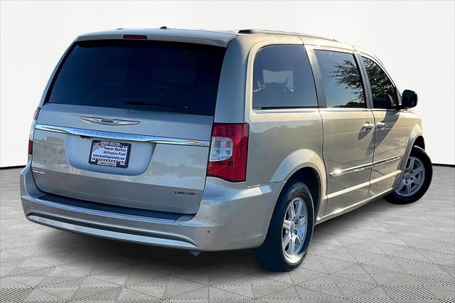 Used 2012 Chrysler Town & Country For Sale in Olive Branch, MS