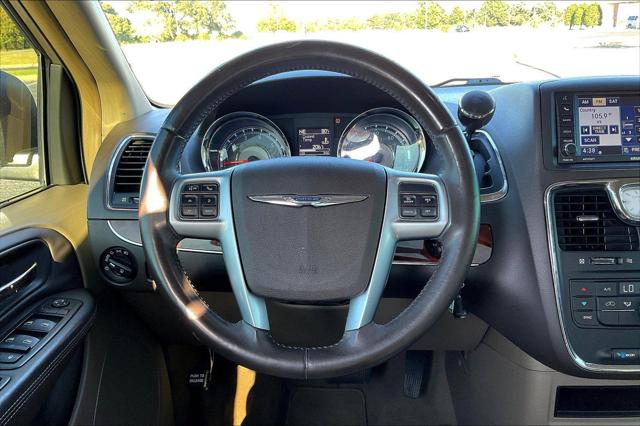 Used 2012 Chrysler Town & Country For Sale in Olive Branch, MS