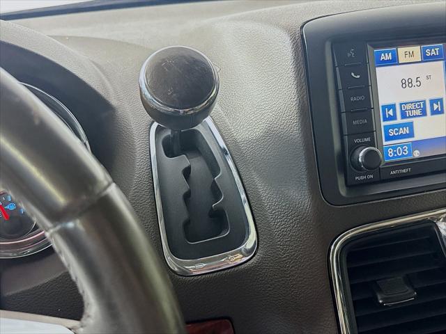 Used 2012 Chrysler Town & Country Touring For Sale in Olive Branch, MS