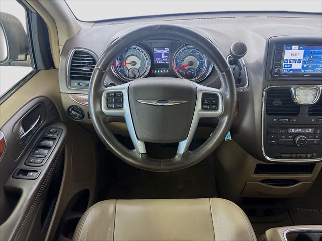 Used 2012 Chrysler Town & Country Touring For Sale in Olive Branch, MS
