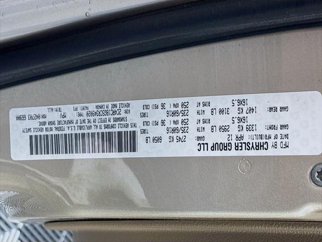 Used 2012 Chrysler Town & Country Touring For Sale in Olive Branch, MS