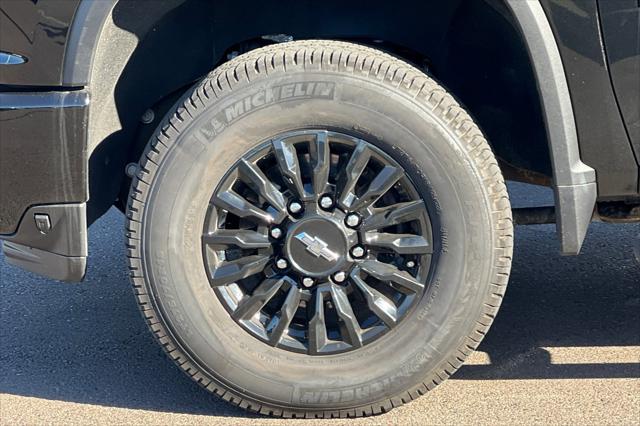 2022 Chevrolet Silverado 2500HD 4WD Crew Cab Standard Bed LTZ