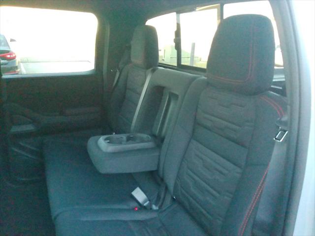 2026 Nissan Frontier Crew Cab Long Bed PRO-4X 4x4