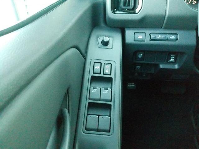 2026 Nissan Frontier Crew Cab Long Bed PRO-4X 4x4