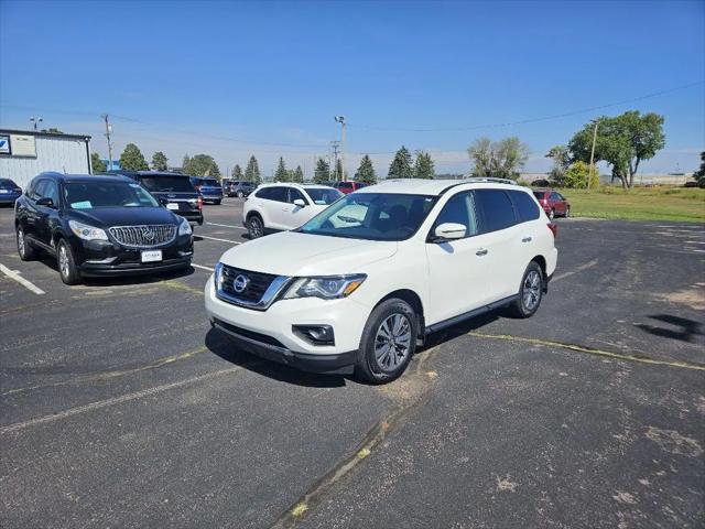 2020 Nissan Pathfinder SV 4WD for sale in Sioux Falls, SD
