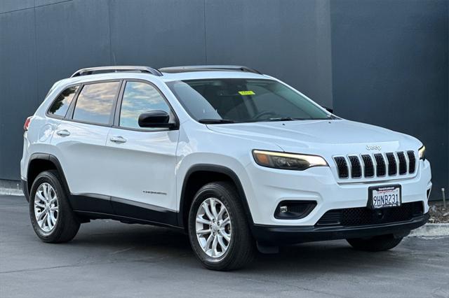 2022 Jeep Cherokee Latitude Lux 4x4 2022 Jeep Cherokee Latitude Lux 4x4