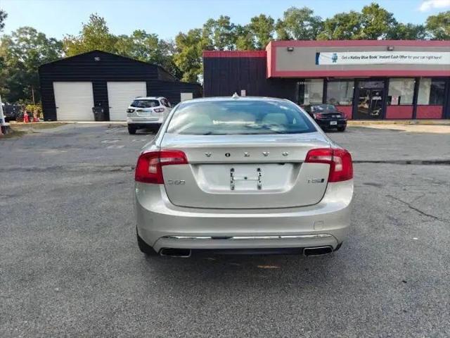 2017 Volvo S60 Inscription T5 Platinum