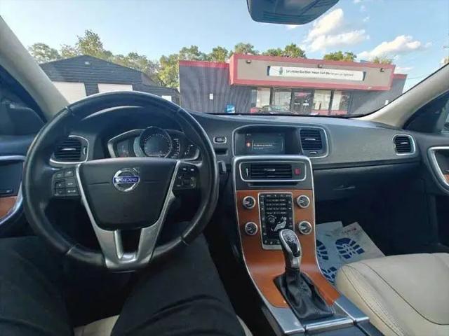 2017 Volvo S60 Inscription T5 Platinum
