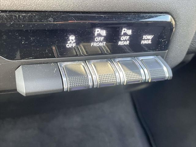 2025 RAM 1500 Tradesman Crew Cab 4x4 57 Box