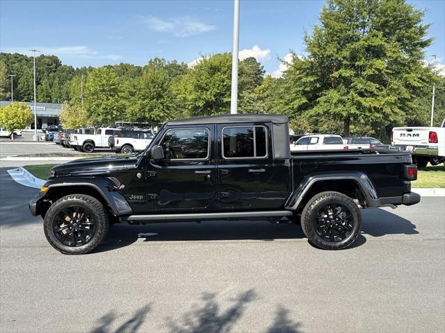 2025 Jeep Gladiator GLADIATOR NIGHTHAWK 4X4 2025 Jeep Gladiator GLADIATOR NIGHTHAWK 4X4
