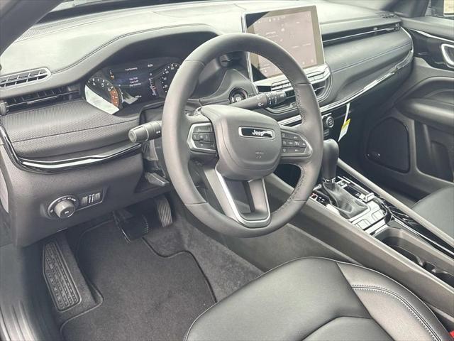 2025 Jeep Compass COMPASS LIMITED 4X4