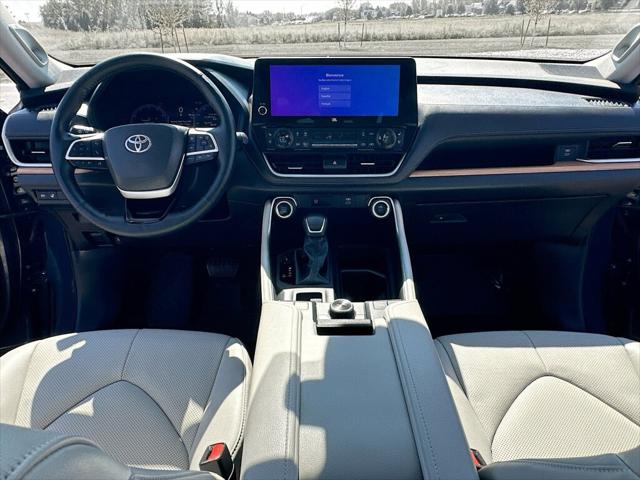 2024 Toyota Grand Highlander XLE 2024 Toyota Grand Highlander XLE