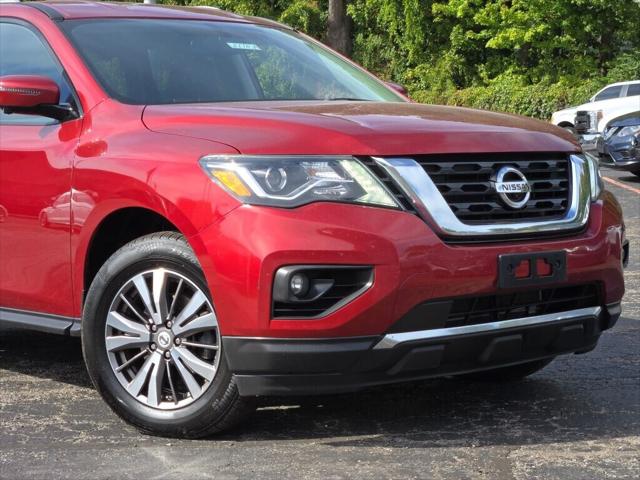 2017 Nissan Pathfinder SL 2017 Nissan Pathfinder SL