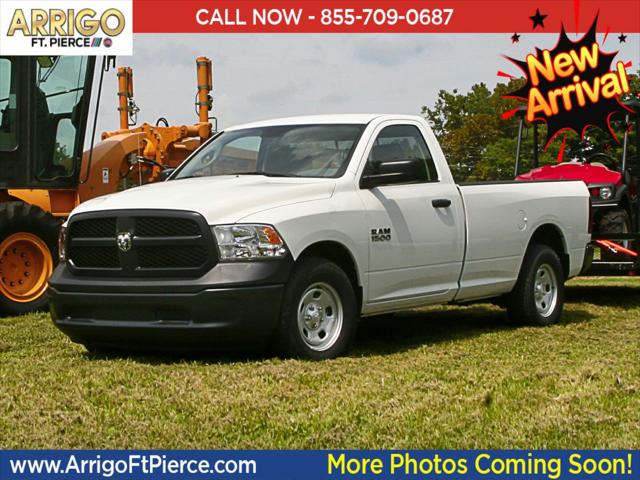 2022 RAM 1500 Classic Tradesman Crew Cab 4x4 57 Box