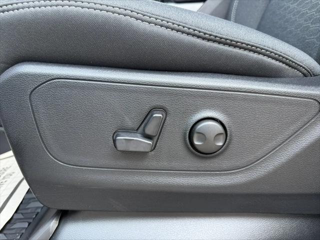 2025 Ram 1500 Lone Star Crew Cab 4x2 5'7" Box