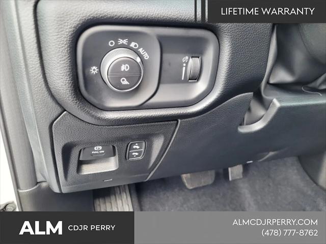 2026 Ram 1500 Big Horn Crew Cab 4x4 57 Box