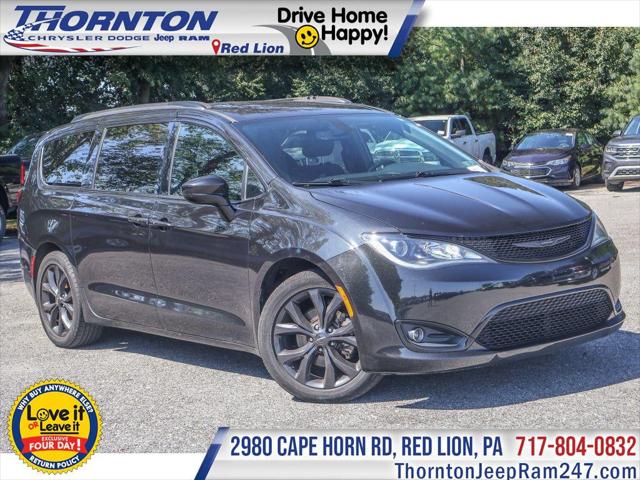 2020 Chrysler Pacifica Touring