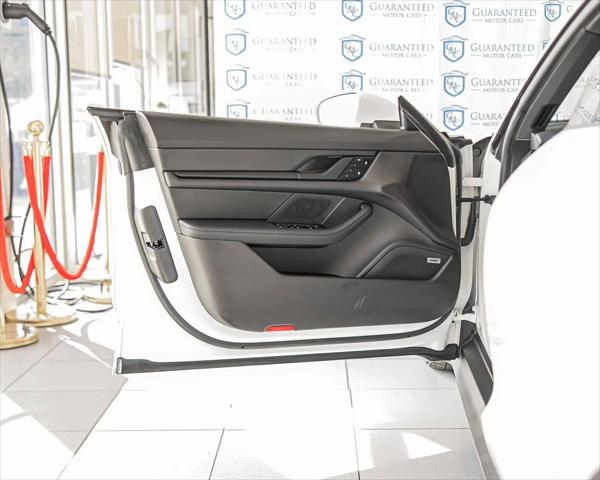 2022 Porsche Taycan Standard