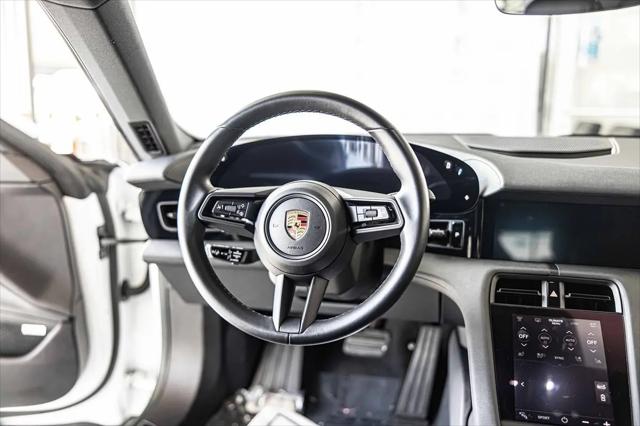 2022 Porsche Taycan Standard