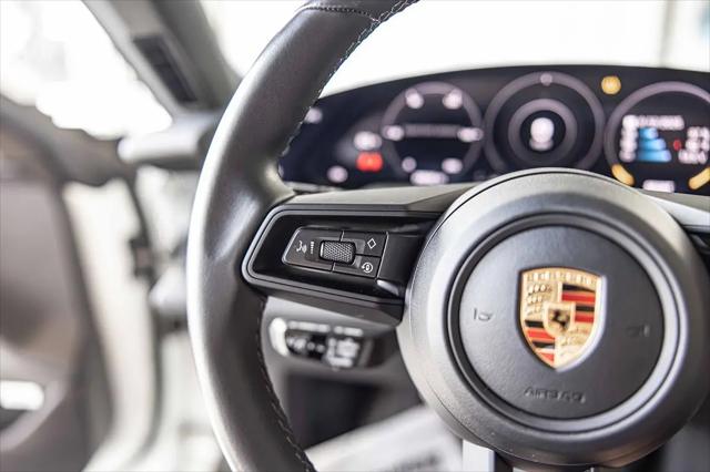 2022 Porsche Taycan Standard