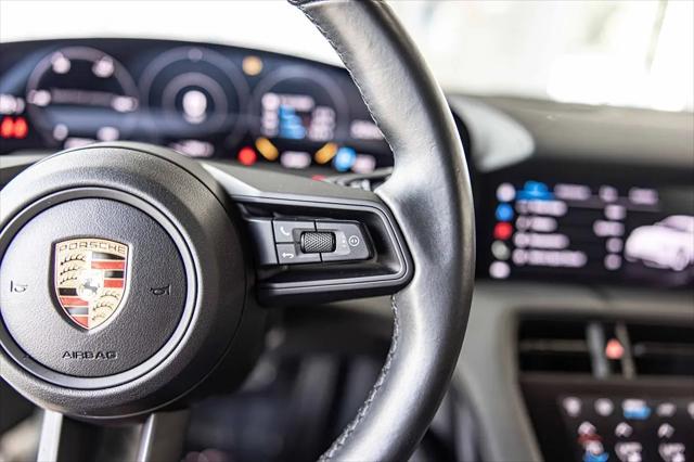 2022 Porsche Taycan Standard