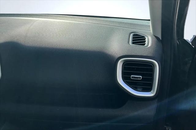 2024 Hyundai Venue SE