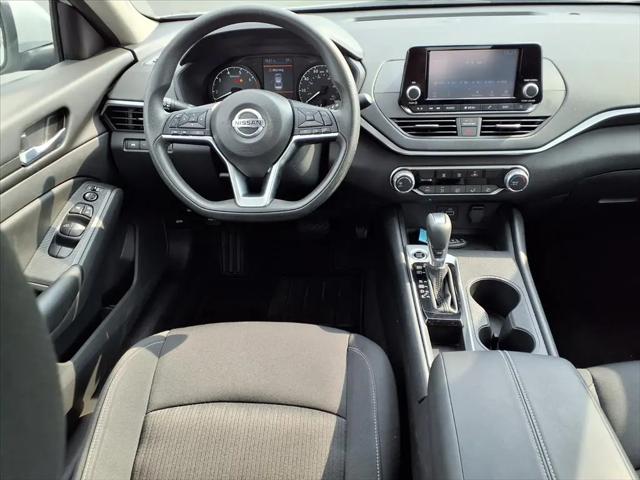 2022 Nissan Altima S FWD