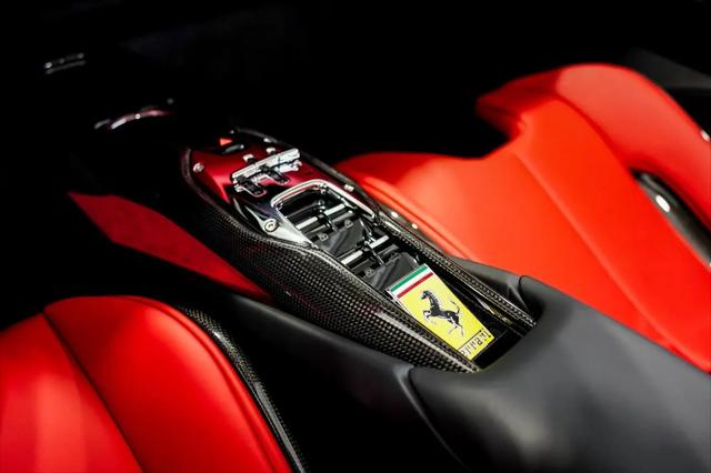 2025 Ferrari 296 GTS GTS
