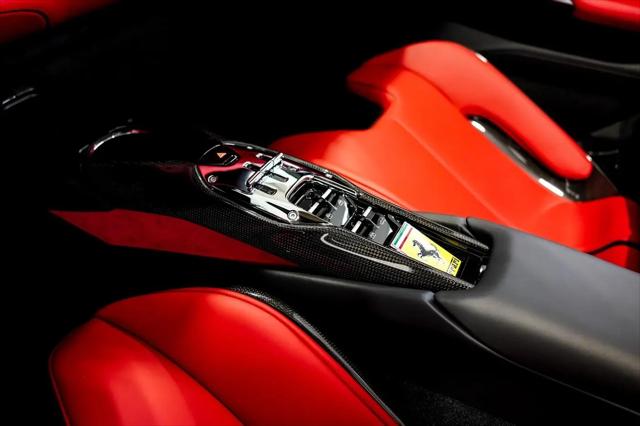 2025 Ferrari 296 GTS GTS