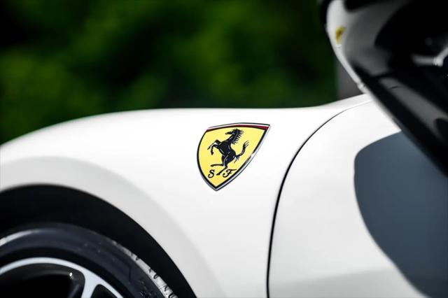 2025 Ferrari 296 GTS GTS