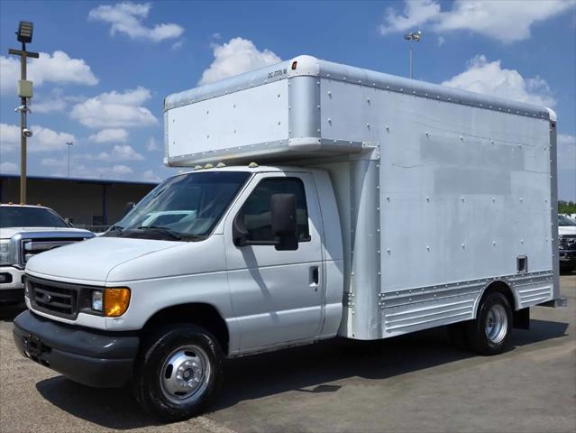 2006 Ford E-450 Cutaway E-450