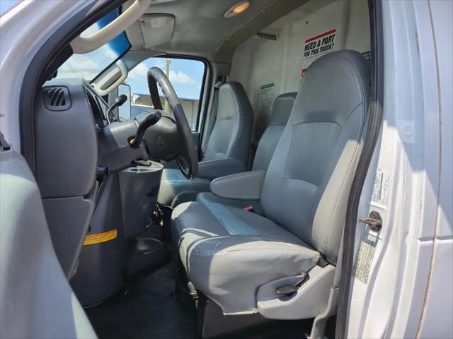 2006 Ford E-450 Cutaway E-450