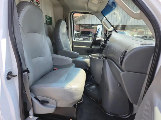 2006 Ford E-450 Cutaway E-450