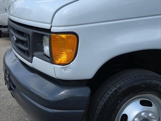 2006 Ford E-450 Cutaway E-450