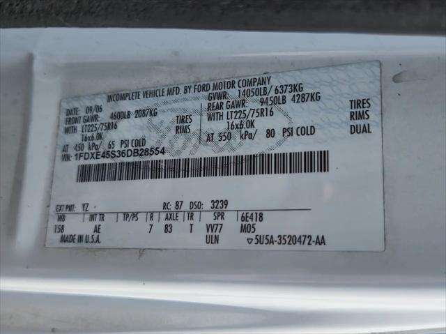 2006 Ford E-450 Cutaway E-450