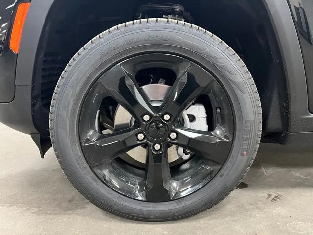 2025 Jeep Grand Cherokee Limited 4x2