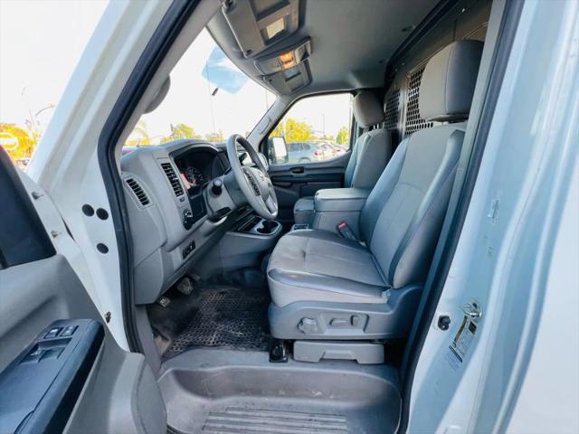 2019 Nissan 3500 SL V8