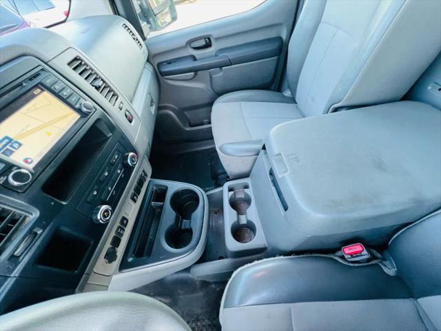 2019 Nissan 3500 SL V8