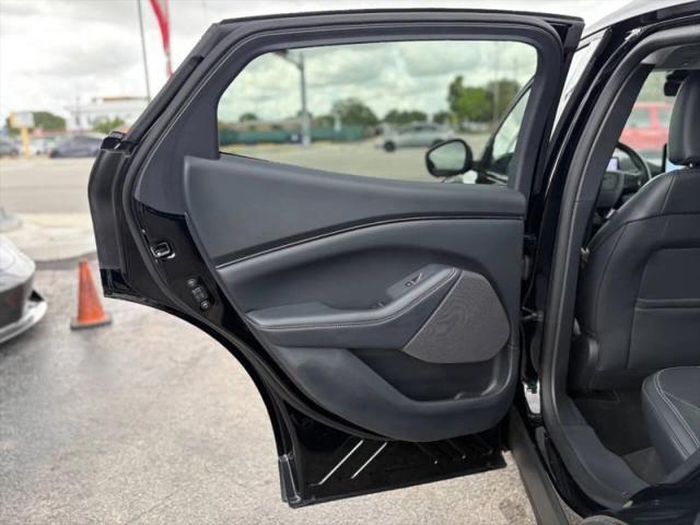 2024 Ford Mustang Mach-E Select