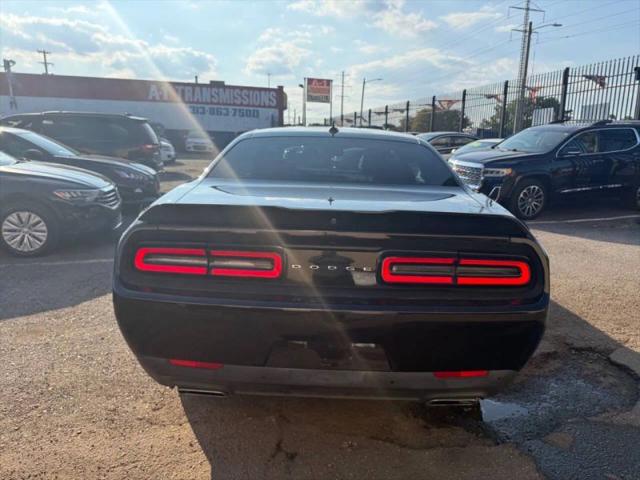 2016 Dodge Challenger R/T Plus