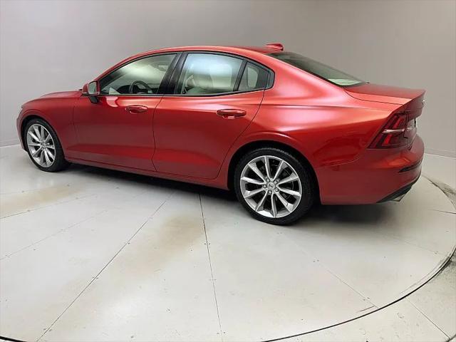 2020 Volvo S60 T5 Momentum
