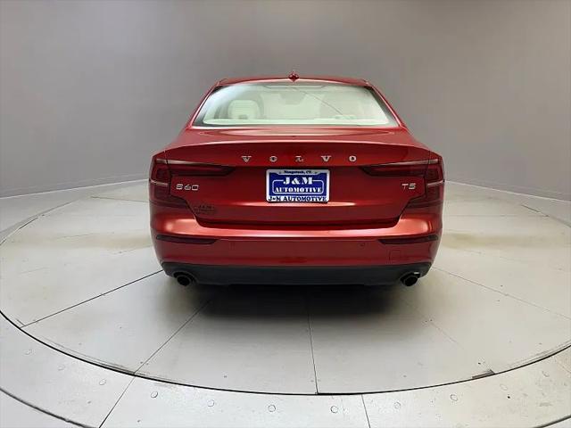 2020 Volvo S60 T5 Momentum