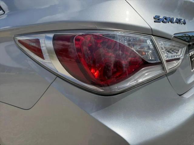 2012 Hyundai Sonata Hybrid Base